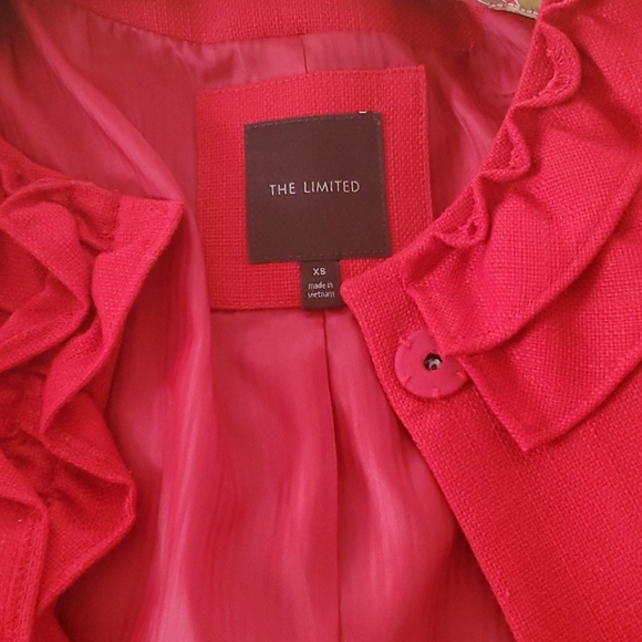 Red Ruffle jacket - Picture 4 of 6